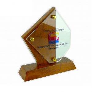 Crystal Plaques Wooden Crystal Plaque CR3011 Crystal Plaques Wooden Crystal Plaque CR3011