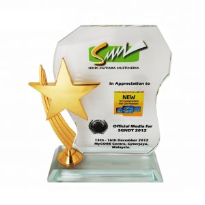 Crystal Plaques Crystal Plaque (Star) CR3027 Crystal Plaques Crystal Plaque (Star) CR3027
