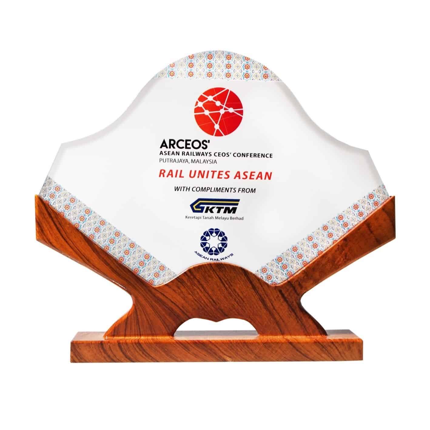 Crystal Plaques Wooden Crystal Plaque CR3095 Crystal Plaques Wooden Crystal Plaque CR3095
