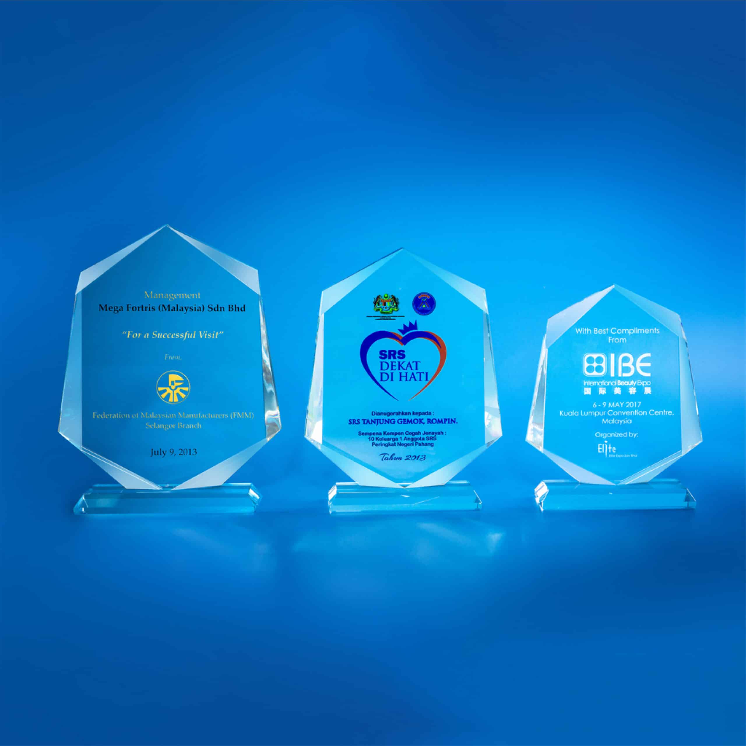 Crystal Plaques Crystal Plaque CR0148 Crystal Plaques Crystal Plaque CR0148