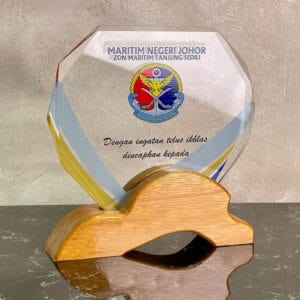 Crystal Plaques Crystal Plaque CR3115 Crystal Plaques Crystal Plaque CR3115