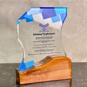 Crystal Plaques Crystal Plaque CR3116 Crystal Plaques Crystal Plaque CR3116