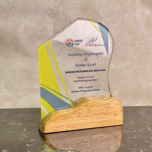 Crystal Plaques Crystal Plaque CR3126 Crystal Plaques Crystal Plaque CR3126